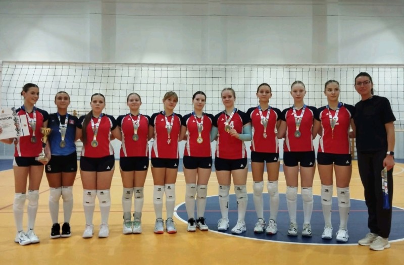 Воркута и Ухта - победители первенства Республики Коми по волейболу