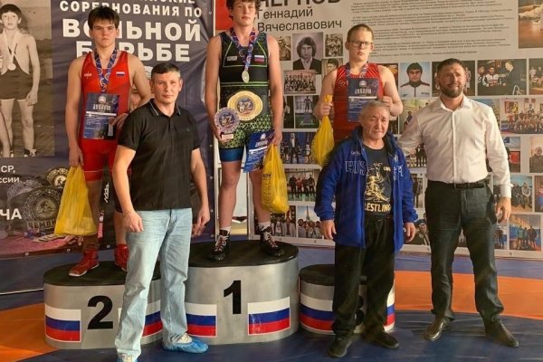 Сыктывкарец победил на Всероссийских соревнованиях по вольной борьбе