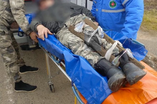 В Прилузье из леса эвакуировали рыбака с переломами 