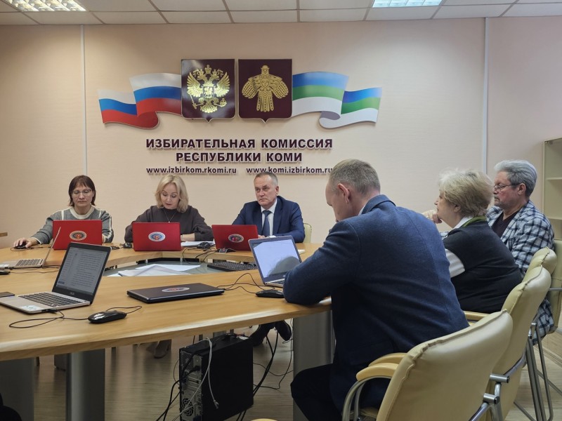 В Коми депутатский мандат Екатерины Грибковой передали Динарису Лутфуллину