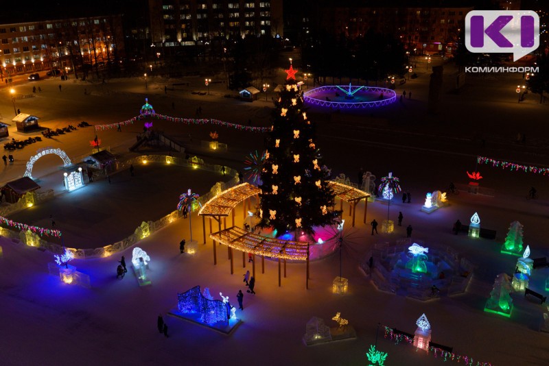 Новогодний Сыктывкар украсят новые светящиеся Герб Республики Коми, Солнце Севера и другие национальные символы