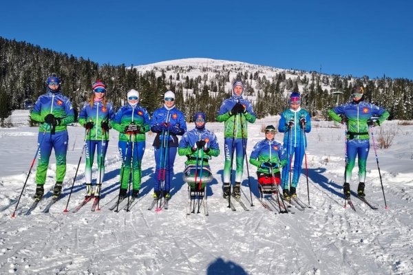Команда лыжников Коми по адаптивным видам спорта тренируется в Красноярском крае