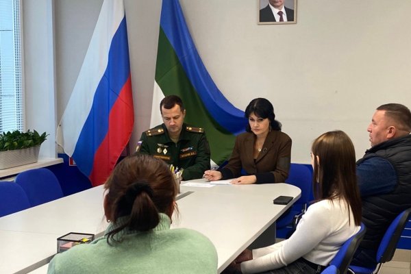 Уполномоченный по правам человека в Коми Вера Железцова и военный прокурор Воркутинского гарнизона Дмитрий Мухачев провели совместный прием граждан

