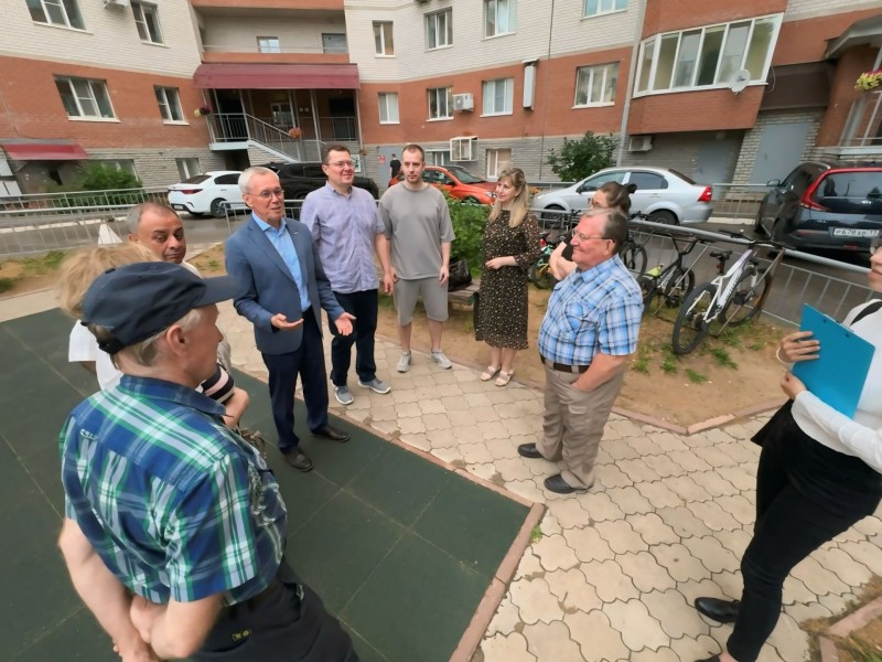 В "Единой России" напомнили, что заявки на конкурс "Лучший дом. Лучший двор" принимаются до 15 ноября