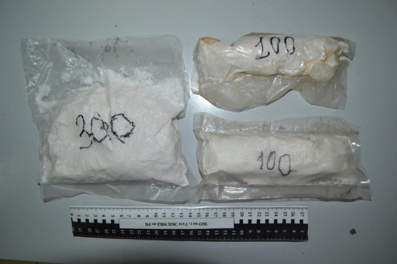 В Ухте полицейские пресекли сбыт 1 кг синтетических наркотиков

