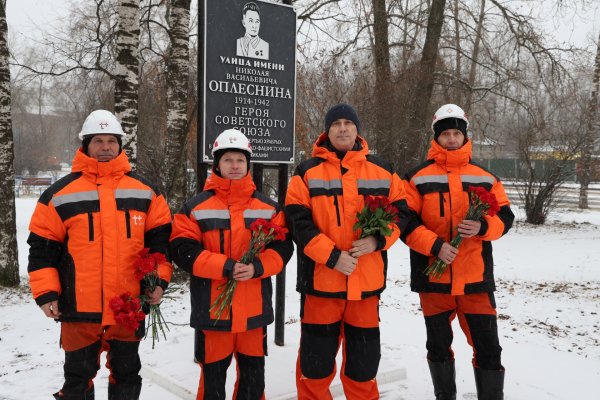 Энергетики Сыктывкарских тепловых сетей реконструировали памятный знак Герою Советского Союза Николаю Оплеснину