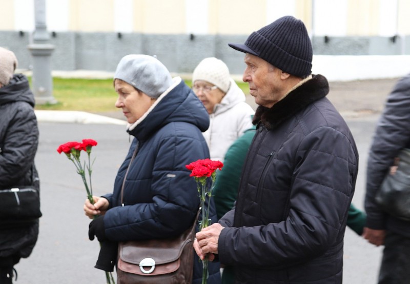В Сыктывкаре почтили память сотрудников органов внутренних дел, погибших при исполнении служебного долга

