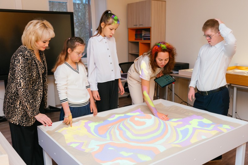 В ухтинской школе №45 оборудован многофункциональный центр консультирования, диагностики и коррекции для детей с особыми потребностями