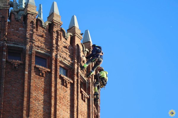 В Инте на водонапорной башне проводят противоаварийные работы

