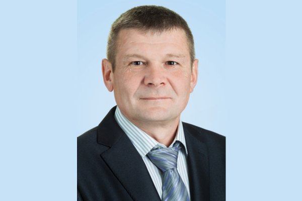 За заслуги в области нефтяной и газовой промышленности и многолетнюю добросовестную работу: сотрудник Ухтинского НПЗ удостоен почетного звания