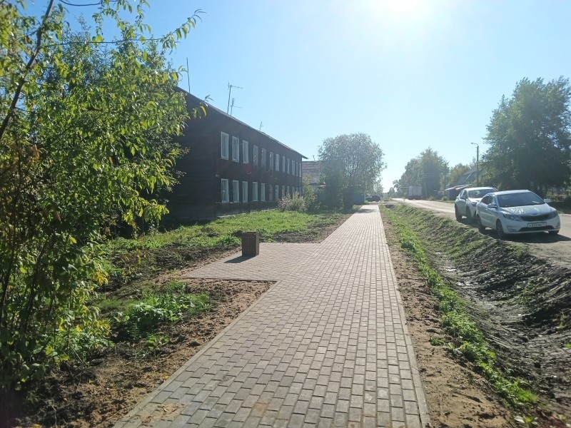 Тротуар и благоустроенный парк: в Усть-Вымском районе обновили несколько территорий

