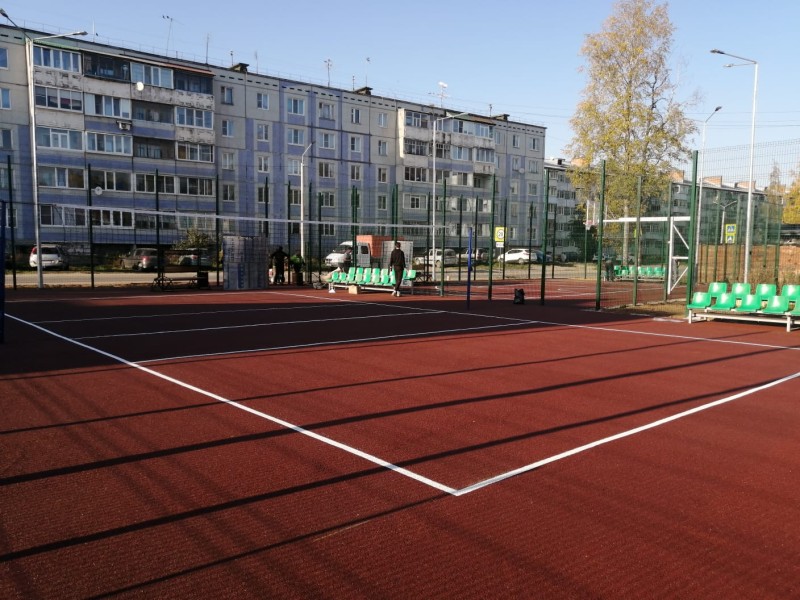 Универсальная спортплощадка и территория возле детсада: в Сыктывдине благоустроили общественные пространства

