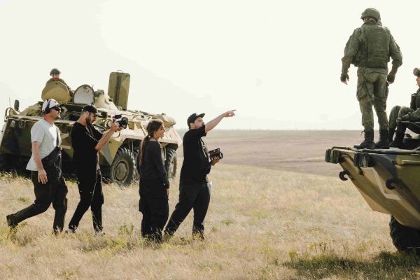 Лёха, без тебя так плохо: создатели сериала 