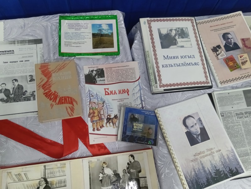 О жизни и творчестве коми романиста Василия Юхнина вспоминали в Занулье