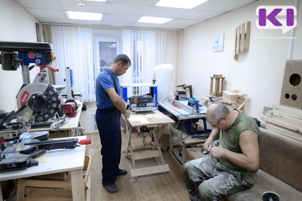 Сыктывкарские участники СВО с инвалидностью осваивают трудовые профессии и становятся наставниками для других