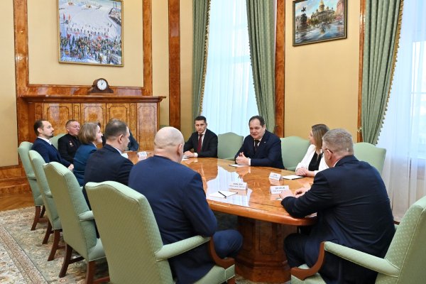 Ростислав Гольдштейн пожелал ветеранам СВО из Коми плодотворной работы на Всероссийском форуме 