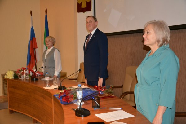 Председатель Совета Усть-Вымского района отметил профессиональные качества избранного главы муниципалитета Галины Плетцер