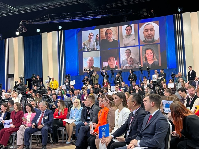 Журналисты рассказали, что их впечатлило на "Итогах года с Владимиром Путиным"