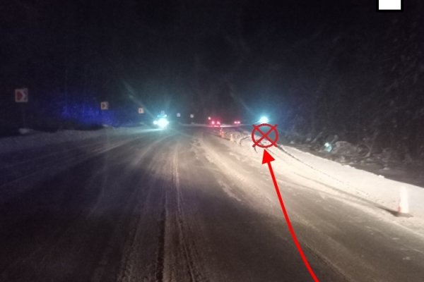 В Прилузском районе водитель Chery не справился с управлением и перевернулся в кювете