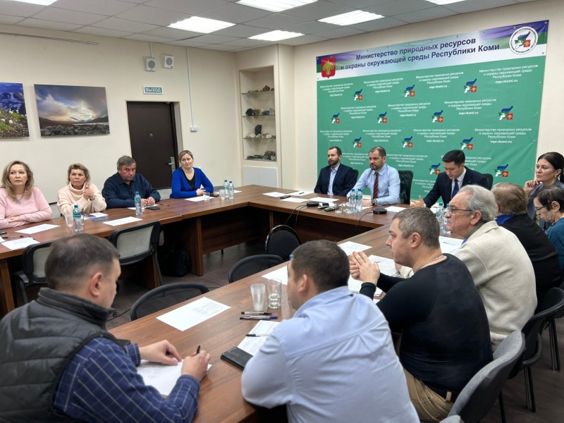 Руководитель Минприроды Коми призвал ускорить в регионе сортировку и переработку мусора

