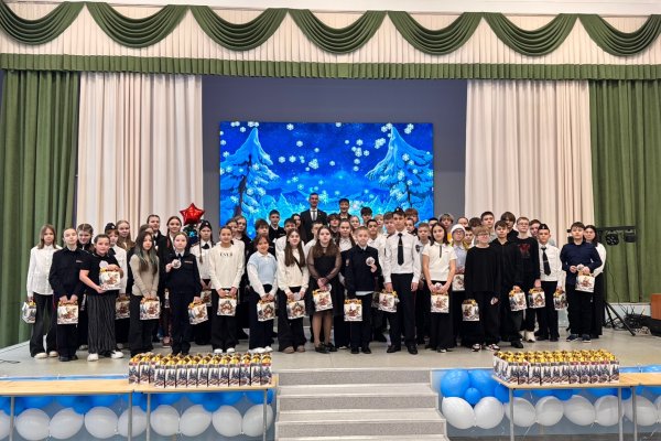 Сладкие подарки от главы Коми и 