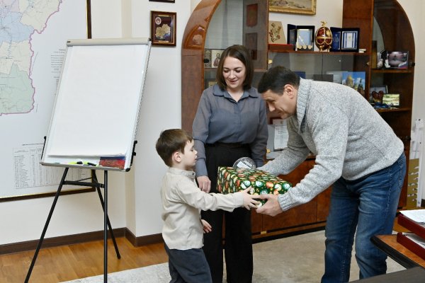 Дмитрий Братыненко исполнил мечту 4-летнего Марка из Сыктывкара