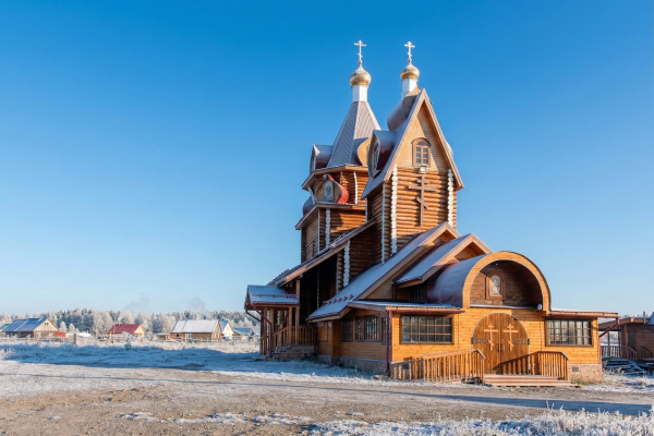 В усинском Новикбоже освятили храм, построенный при поддержке ЛУКОЙЛа