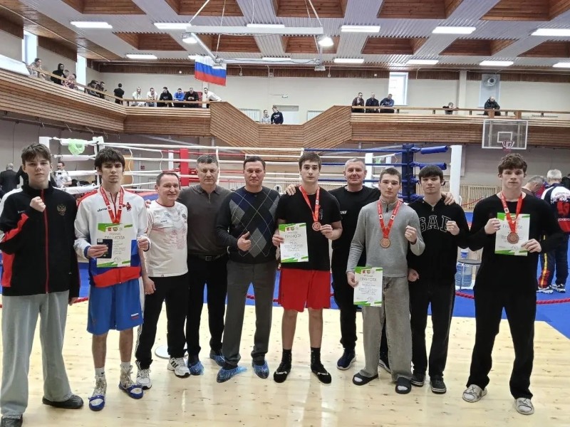 Восемь медалей завоевали боксеры Коми на первенстве СЗФО