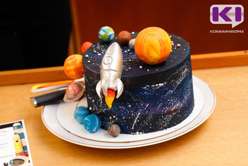 55% сыктывкарцев - за то, чтобы День космонавтики стал государственным праздником и выходным днем