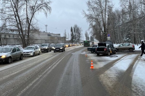 В Сыктывкаре водитель ВАЗа выехал на 