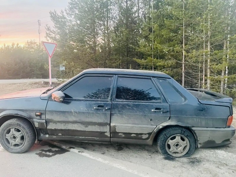 В Усть-Вымском районе 17-летний водитель без прав пытался скрыться от экипажа ДПС