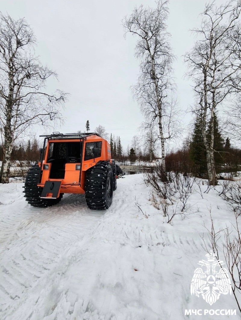 В Инте спасатели эвакуировали троих рыбаков 