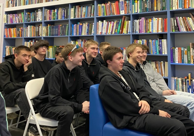 В Сыктывкаре началась Неделя молодёжной книги, посвященная Году единства народов России