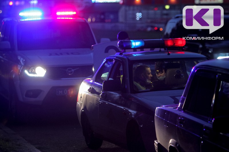 В Княжпогосте лишенный прав за пьянку начинающий водитель оказался в кювете 
