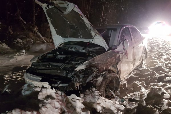 Под Ухтой с места ДТП госпитализирована 70-летняя пассажирка Renault