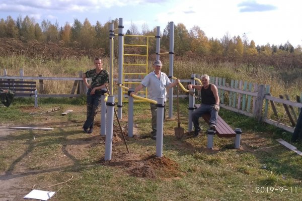 Активисты ТОС деревни Теплой Сысольского района построили за счет гранта спортплощадку