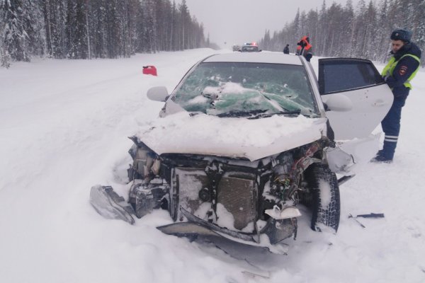 На участке Ираёль - Каджером в ДТП пострадали три человека, в том числе ребенок