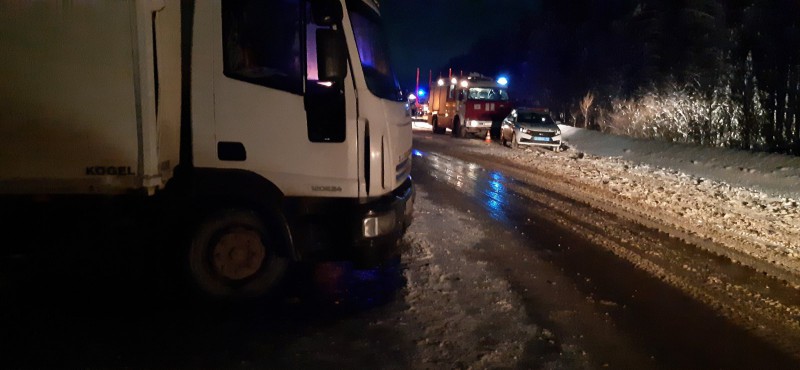 На объездной Сыктывкара столкнулись два большегруза, один человек погиб