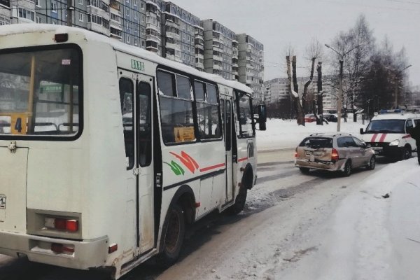 В Сыктывкаре водитель решил подкалымить на автобусе и попал в ДТП 