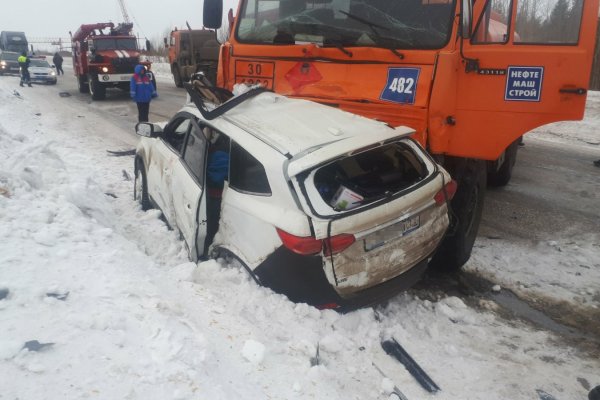 Под Усинском в ДТП погибли три человека