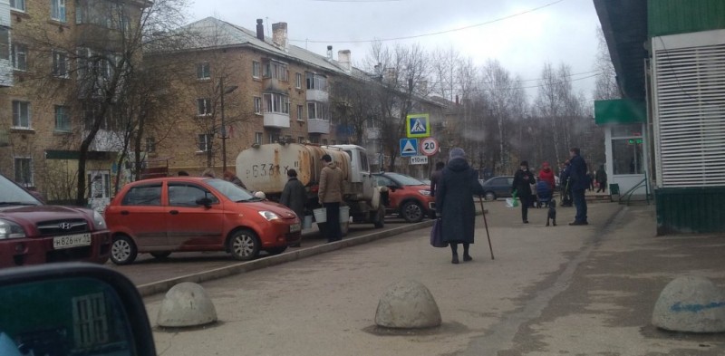 Ухтинский поселок Водный из-за паводка остался без воды 