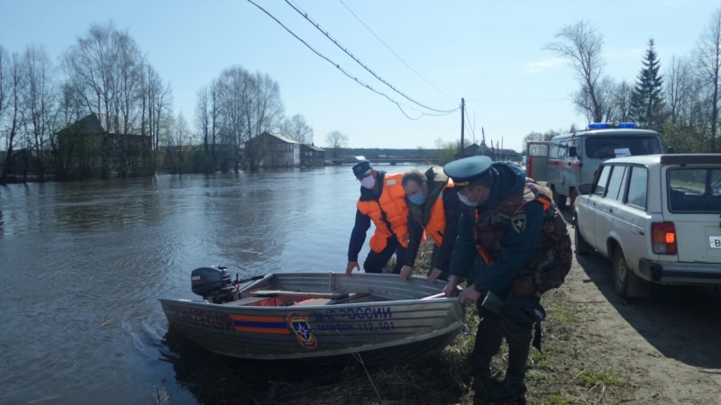 В Коми паводком подтоплено 100 придомовых территорий