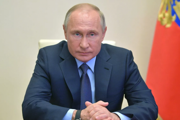 Путин в понедельник рассмотрит вопрос о продлении нерабочих дней