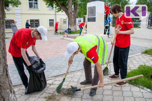 В Коми подростки смогут заработать в июле – Владимир Уйба
