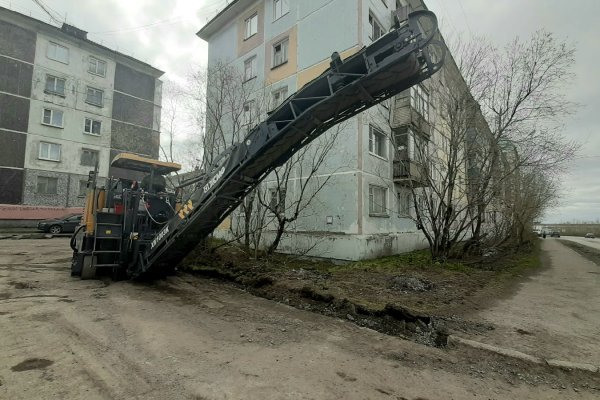 В Воркуте приступили к асфальтированию и благоустройству дворов