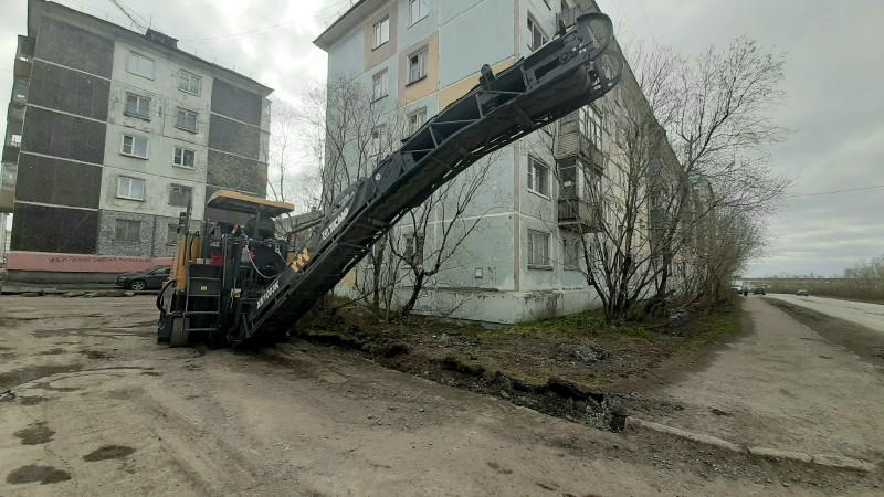 В Воркуте приступили к асфальтированию и благоустройству дворов