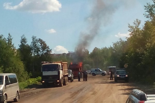 В Коми за сутки горели автомобили, лесопилка, жилые и дачные дома