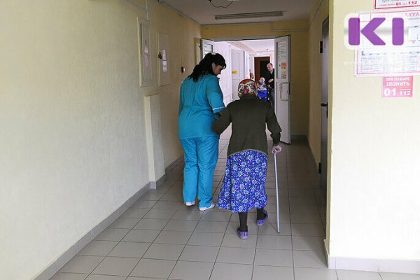 ПФР начал выплаты гражданам, взявшим под опеку инвалидов и детей-сирот из стационарных учреждений