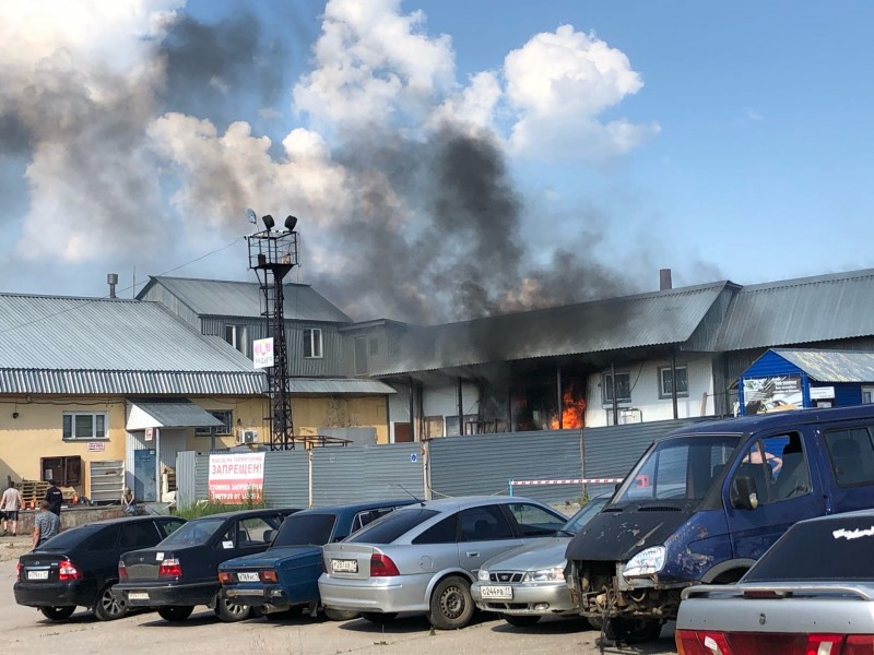 В Дырносе загорелось нежилое здание 