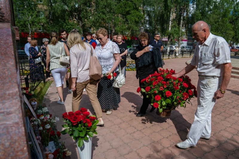 15 лет со дня трагедии в "Пассаже": ухтинцы почтили память погибших